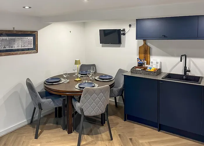 Otter Hollow * Ilkley