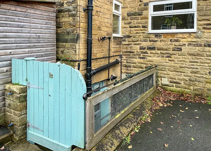 Otter Hollow * Ilkley